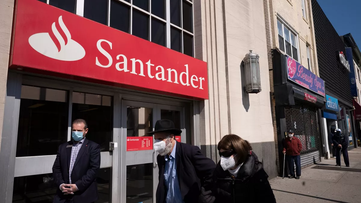 İspanya'nın en büyük bankası olan "Santader" hacklendi! Bankaya saldırı yapan hacker grubu toplamda 30 milyondan fazla kişinin hesap bilgilerini çaldı!