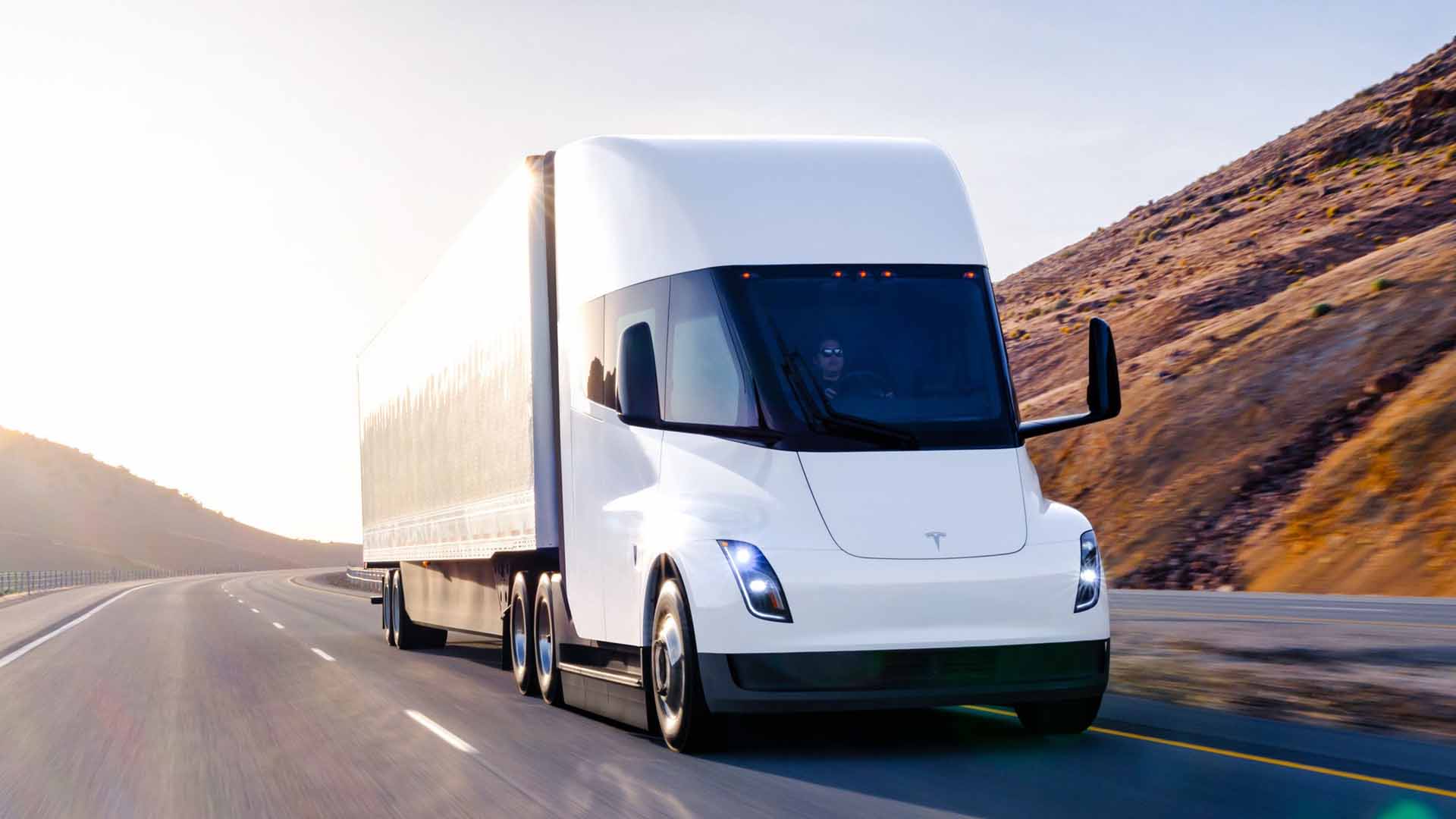 tesla semi özellikleri