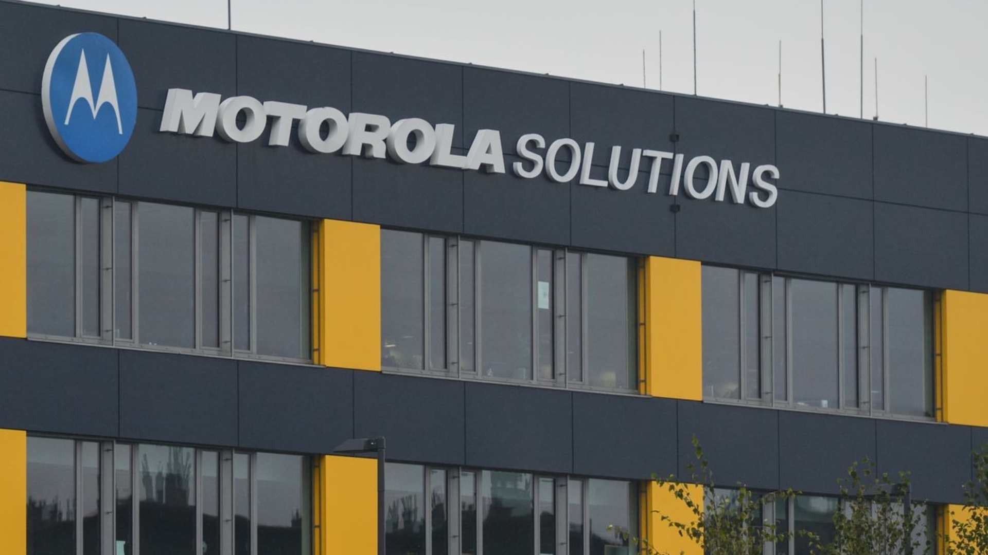 Motorola, sır gibi sakladığı telefonunu ortaya çıkardı