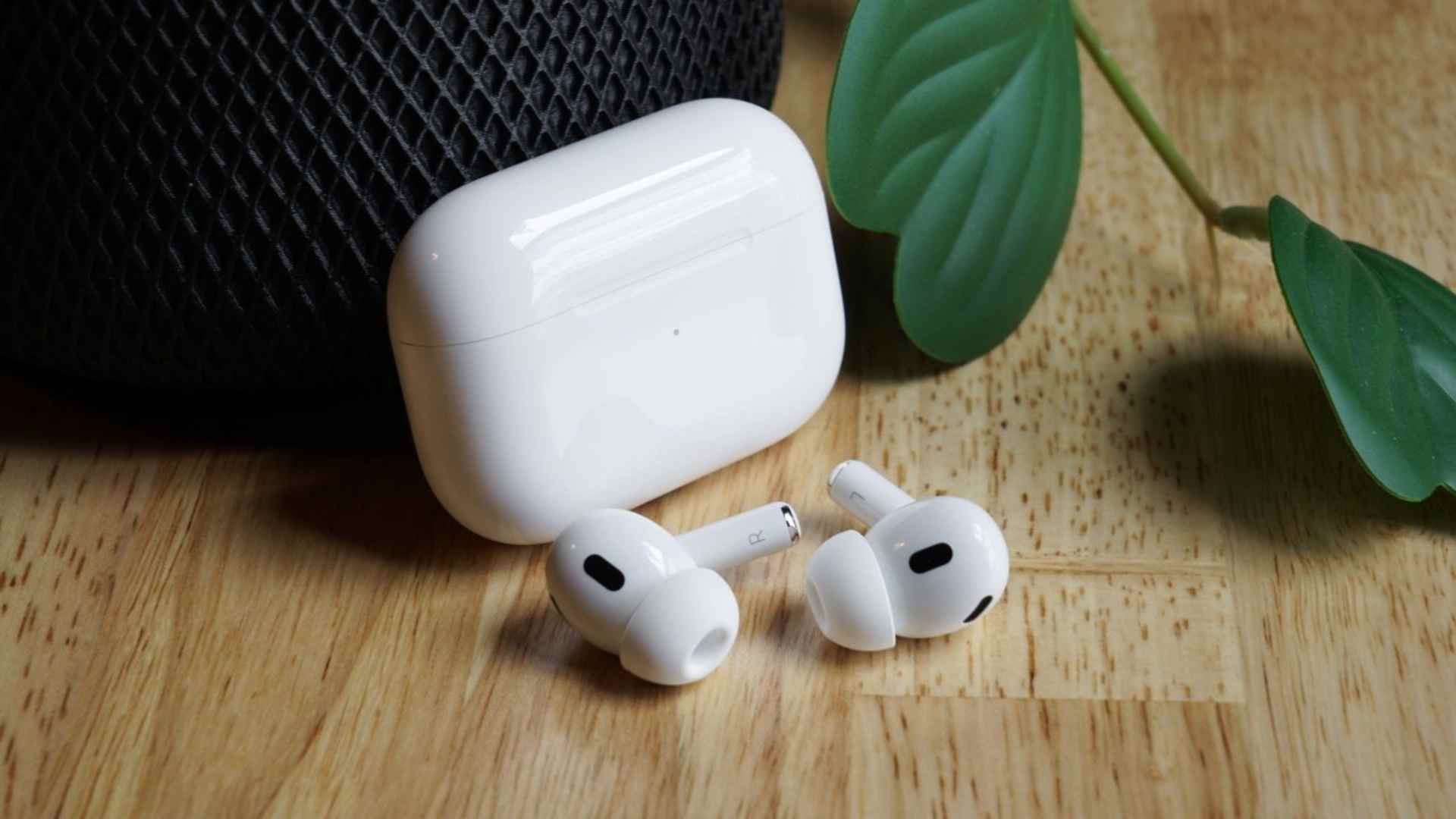 Apple, AirPods Pro 2'yi işitme cihazına dönüştürdü!