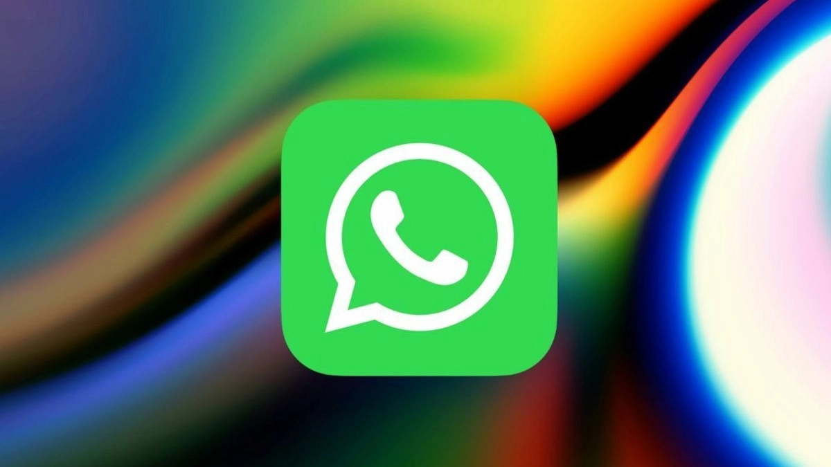 WhatsApp'ın koyu mod'u yenileniyor!