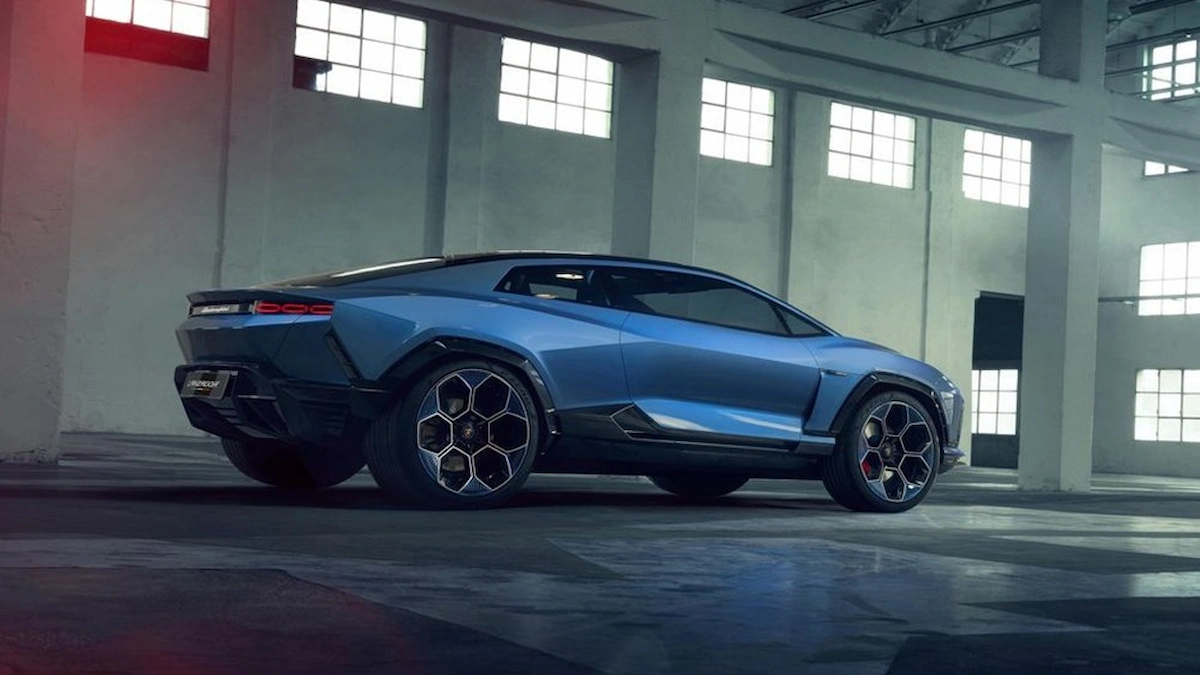 İlk elektrikli Lamborghini ertelendi!